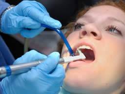 How do you know if you have a cracked tooth?