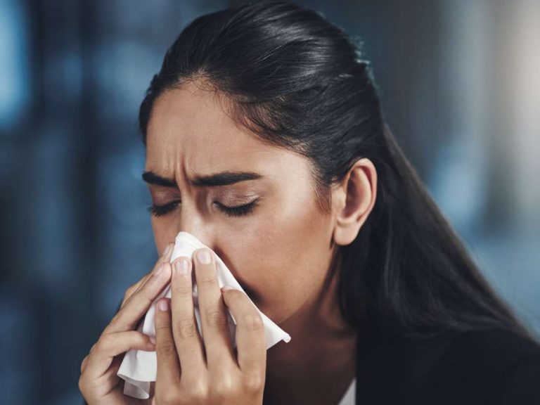 What causes a bad smell in the nose?