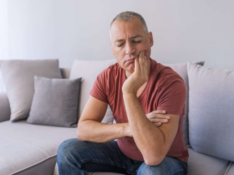 What to know about psoriatic arthritis jaw pain
